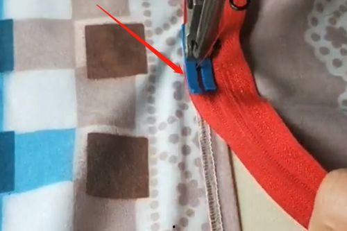 被罩拉链的做法视频教程,轻松学会被罩拉链安装教程