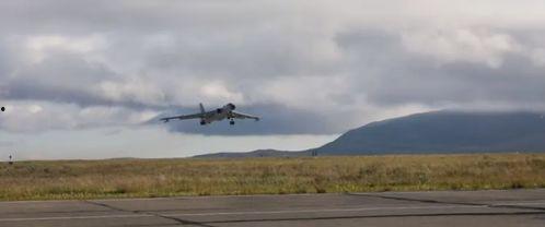 轰6K视频,揭秘轰6K战略轰炸机壮丽飞行瞬间